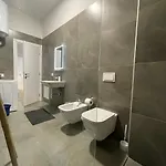Square 21 Apartment