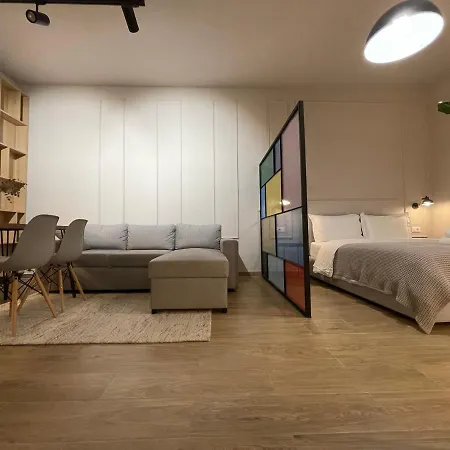 Square 21 Apartmán *