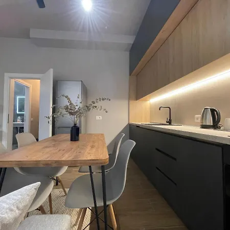 Square 21 Апартаменты *