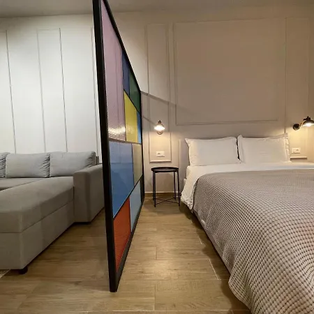 Apartment Square 21 *