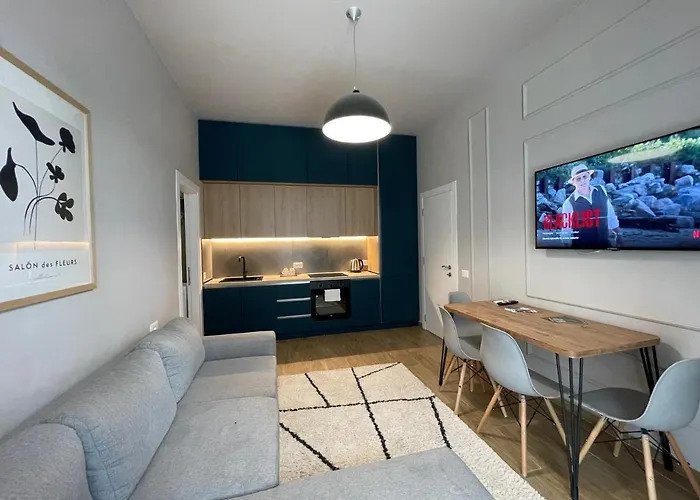 Square 21 Apartmán Tirana